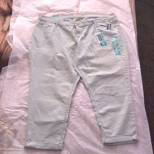 🆕 Old Navy Boyfriend Skinny Low-Rise Boyfriend Straight Waist Light Wash Jeans